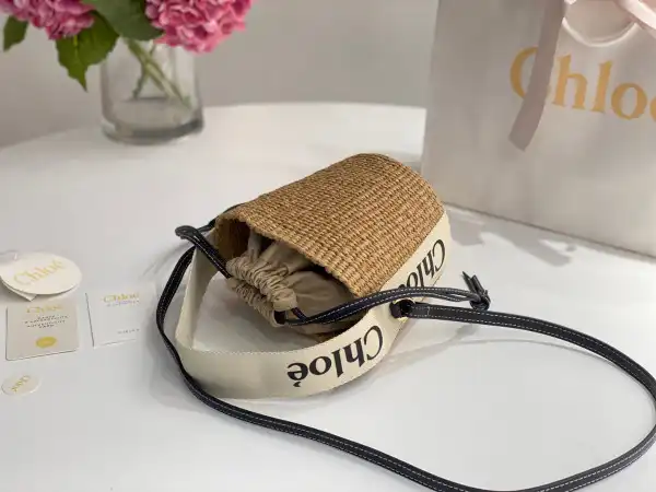 First bag ru CHLOÉ small basket