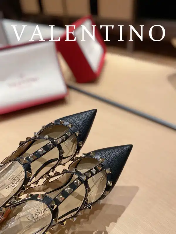 Yupoo bagsoffer VALENTINO ROCKSTUD SANDAL