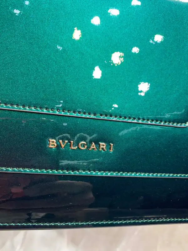 Firstbag Ru BVLGARI SERPENTI FOREVER SHOULDER BAG