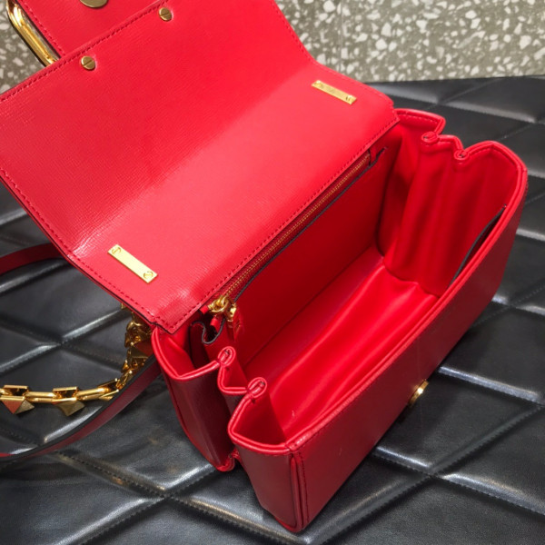 HOT SALE Valentino STUD SIGN SHOULDER BAG