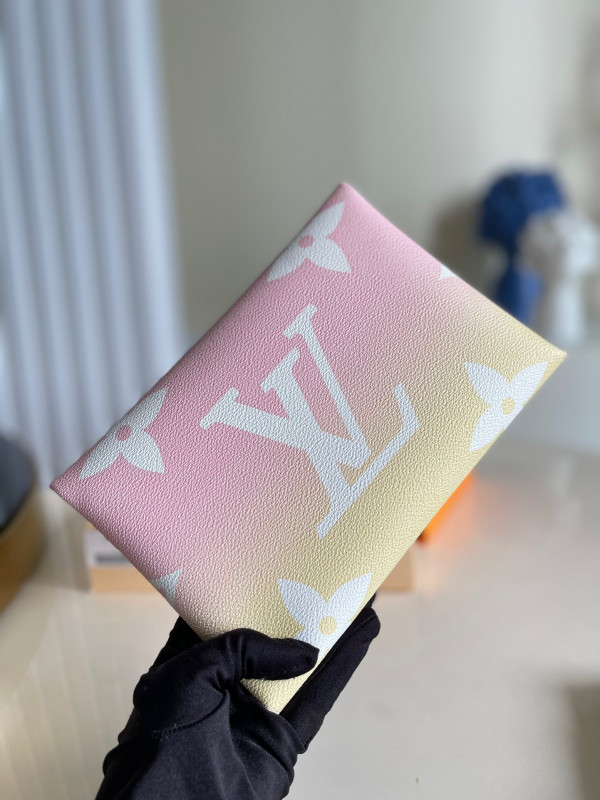 LOUIS VUITTON KIRIGAMI POCHETTE