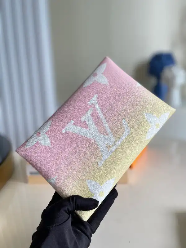 TO LOUIS VUITTON KIRIGAMI POCHETTE