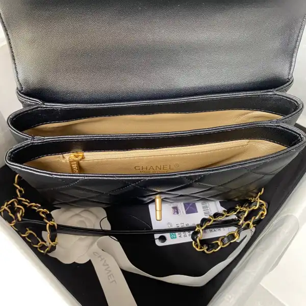 CHANEL SMALL FLAP BAG