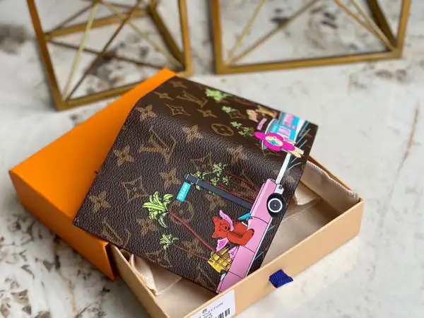 TO LOUIS VUITTON PASSPORT COVER