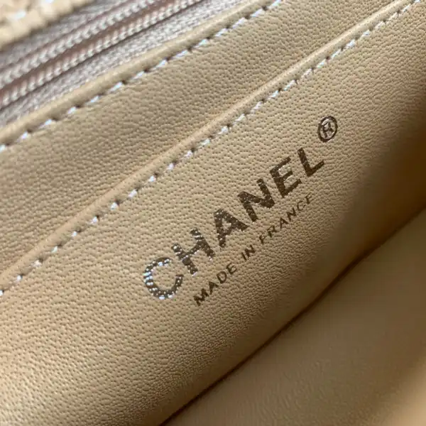 CHANEL FLAP BAG 20CM