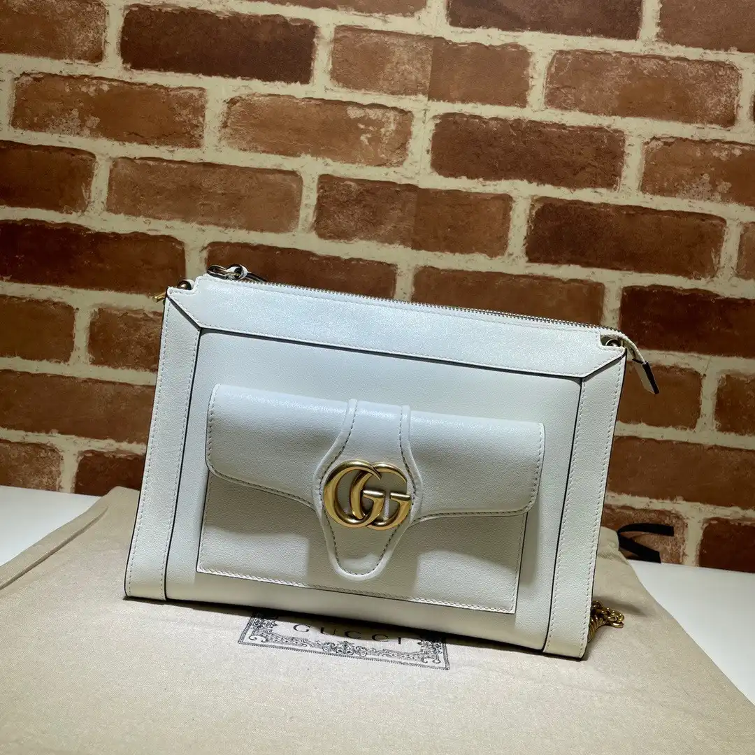 First bag ru GUCCI Small shoulder bag with Double G