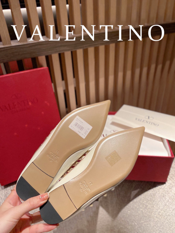 HOT SALE VALENTINO ROCKSTUD FLAT