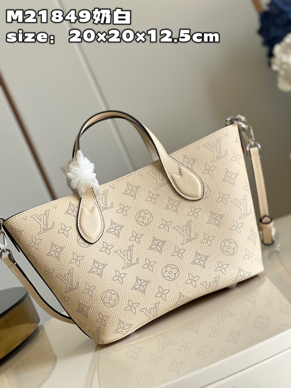 HOT SALE LOUIS VUITTON BLOSSOM PM