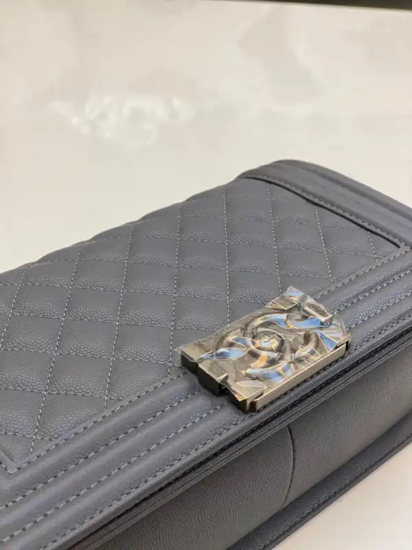 CHANEL BOY BAG 25CM