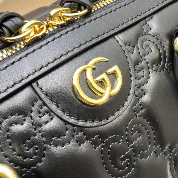 HOT SALE GUCCI GG matelassé leather top handle bag