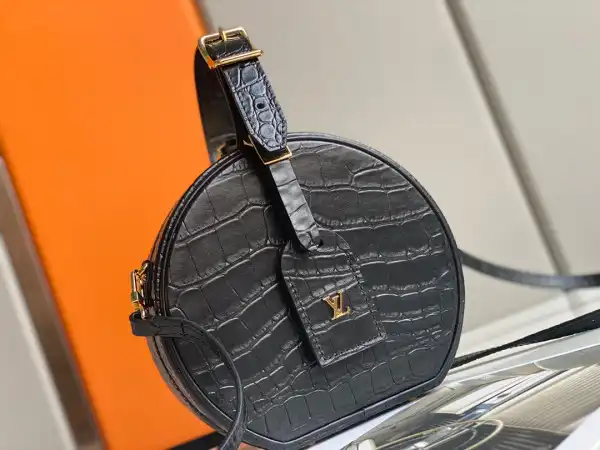 LOUIS VUITTON PETITE BOITE CHAPEAU