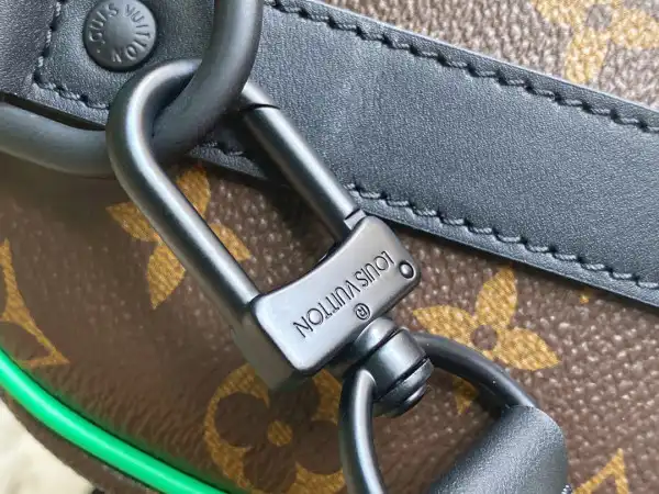 LOUIS VUITTON KEEPALL BANDOULIÈRE 25