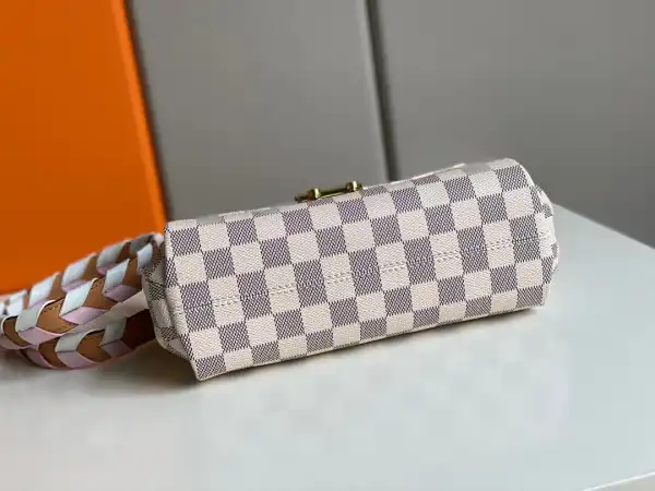 Aaa replica ru LOUIS VUITTON CROISETTE