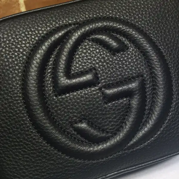 GUCCI Soho small leather disco bag