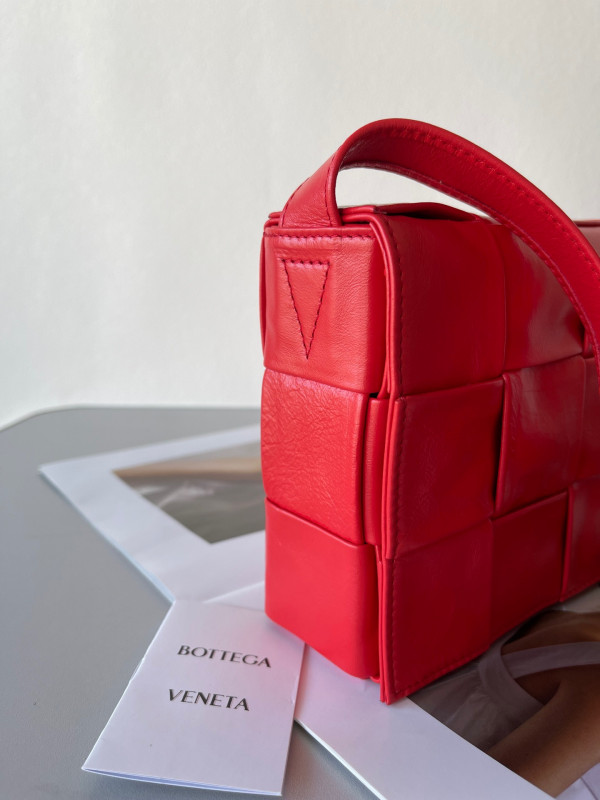 HOT SALE BOTTEGA VENETA CASSETTE