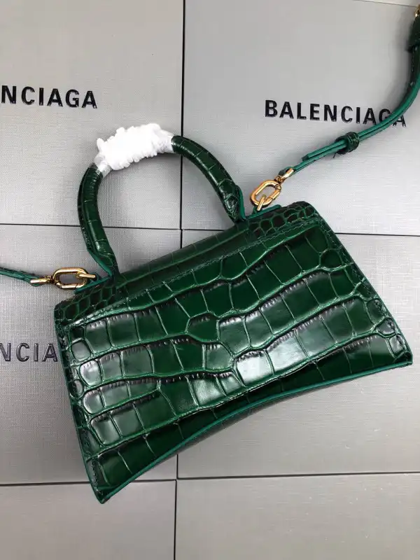 First bag ru BALENCIAGA HOURGLASS