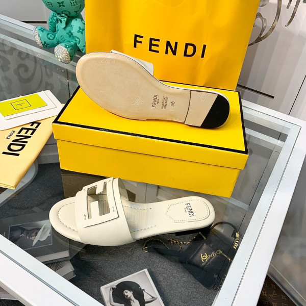 HOT SALE Fendi Signature