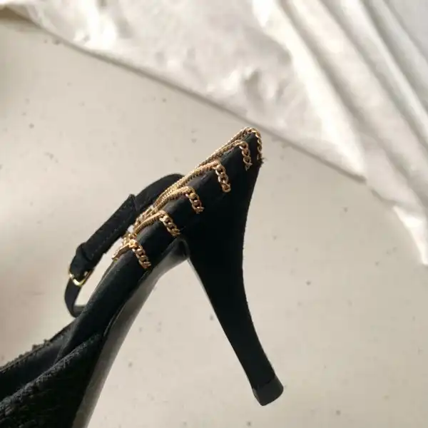 Yupoo bagsoffer YSL CHAIN PUMPS