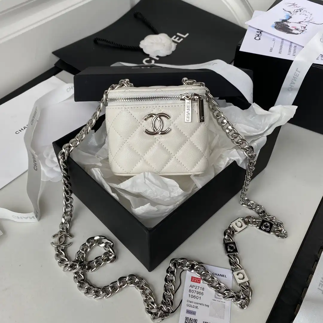 CHANEL VANITY CASE