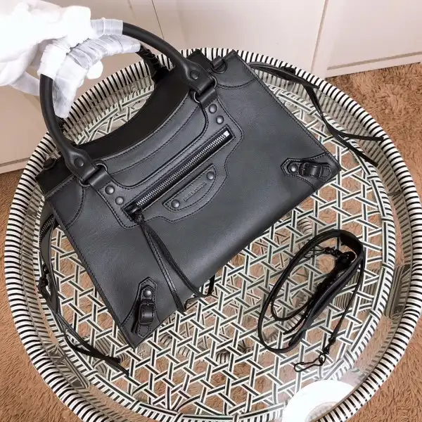 Affordable BALENCIAGA NEO CLASSIC SMALL TOP HANDLE BAG