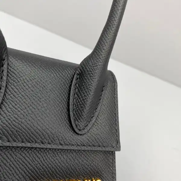 First bag ru JACQUEMUS Le Chiquito Mini Bag