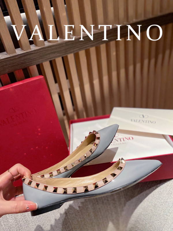 HOT SALE VALENTINO ROCKSTUD FLAT