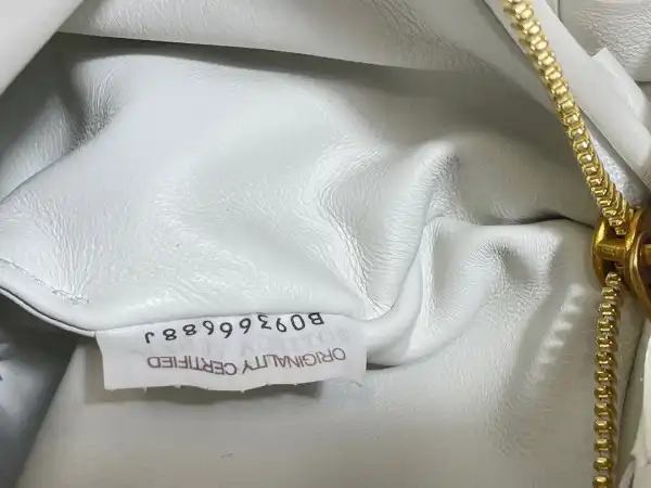 First Bag Ru BOTTEGA VENETA MINI JODIE