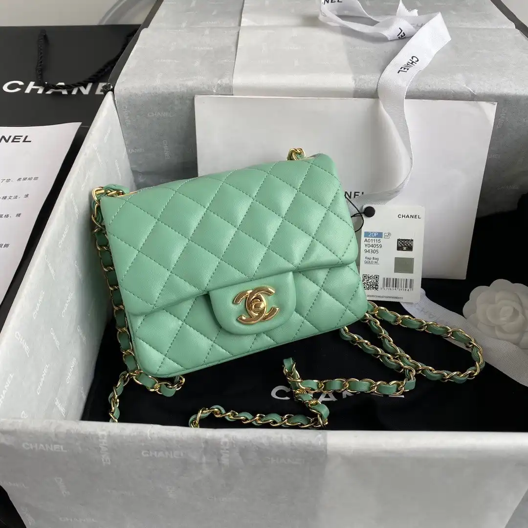 CHANEL FLAP BAG 17CM