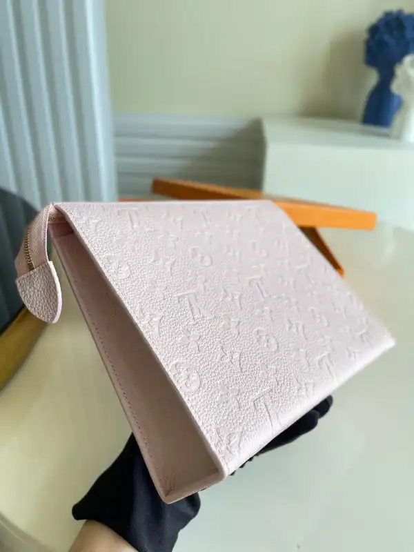 TO LOUIS VUITTON POCHETTE VOYAGE