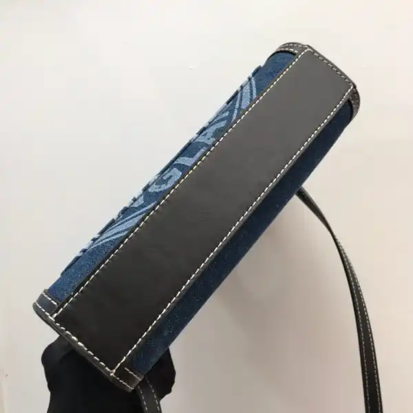 BURBERRY Pocket Bag