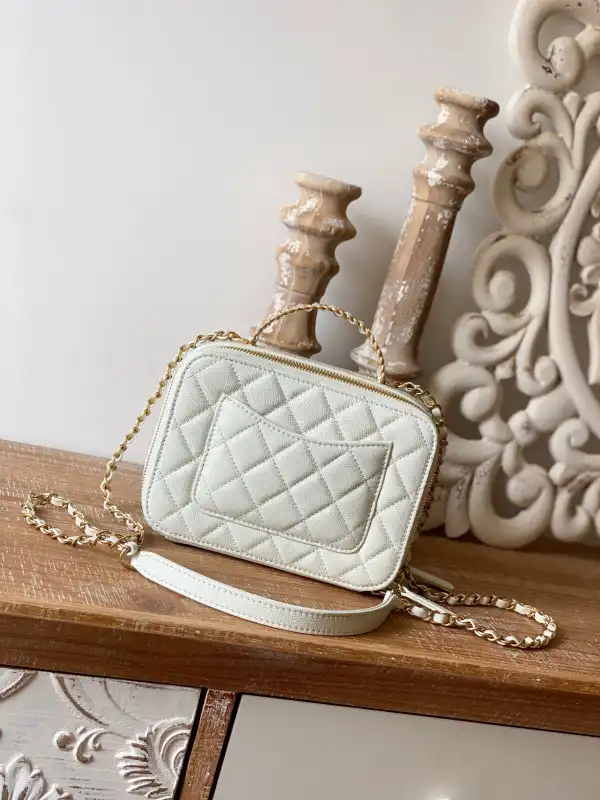 CHANEL VANITY CASE