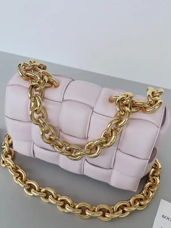 Frstbag ru BOTTEGA VENETA THE CHAIN CASSETTE