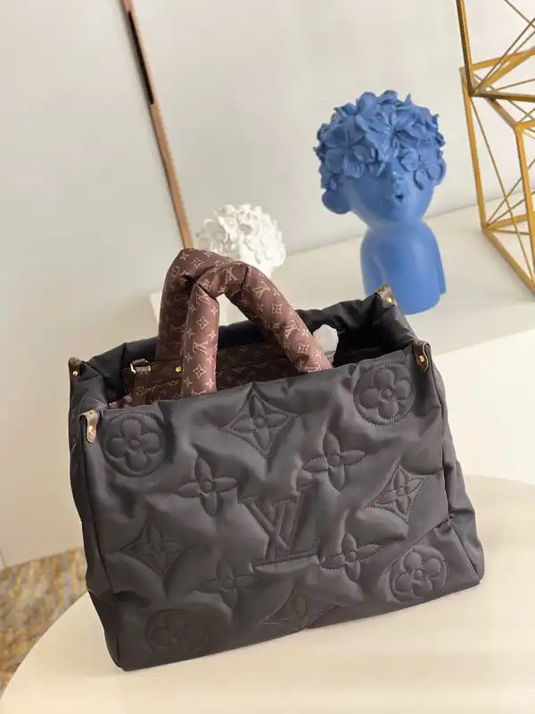 LOUIS VUITTON ONTHEGO GM