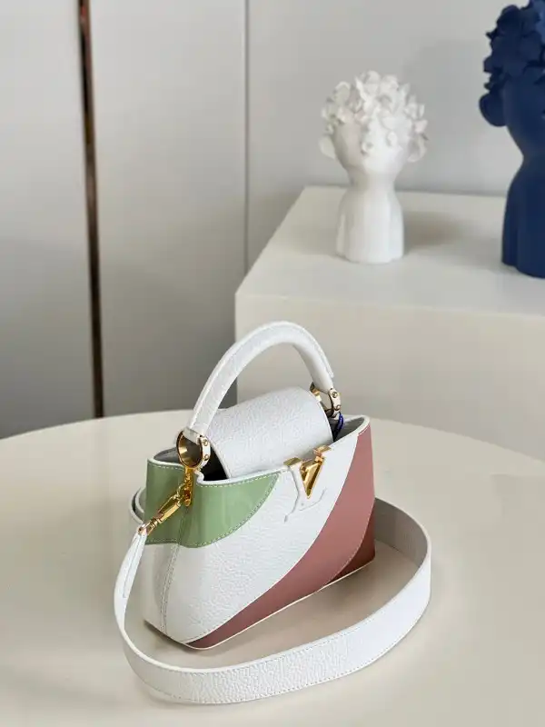 LOUIS VUITTON CAPUCINES MINI