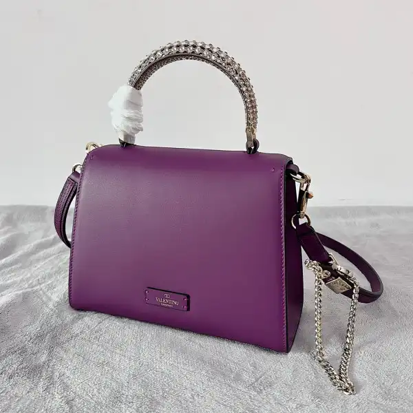 Bagsoffer VALENTINO SMALL VSLING GRAINY CALFSKIN HANDBAG