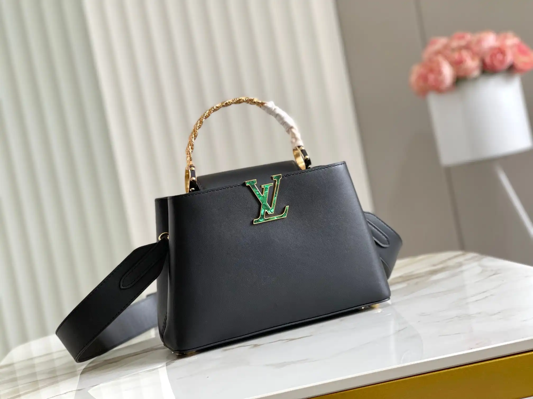 LOUIS VUITTON CAPUCINES BB