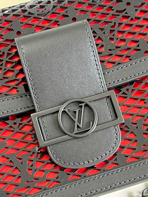 LOUIS VUITTON DAUPHINE MM