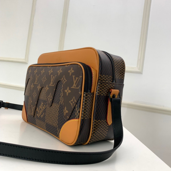 LOUIS VUITTON NANO AMAZONE MESSENGER