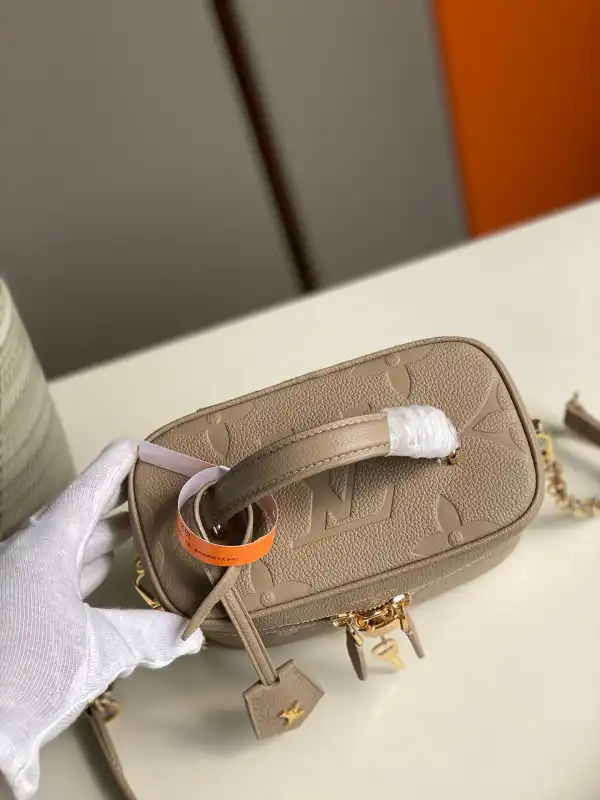 Affordable LOUIS VUITTON VANITY PM