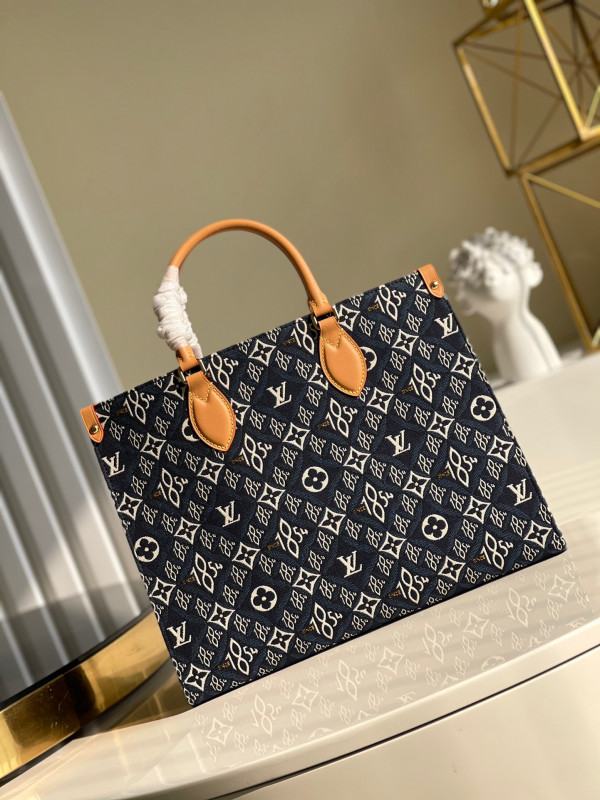 LOUIS VUITTON ONTHEGO MM