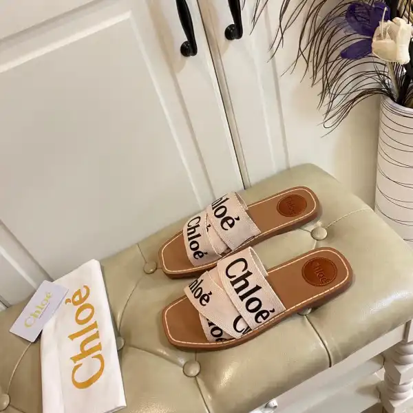 CHLOÉ woody flat mule