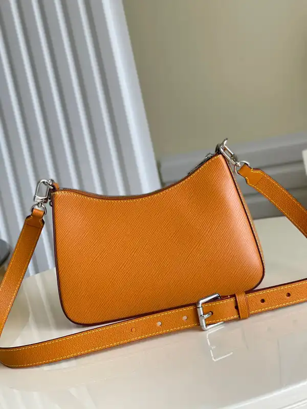 Affordable LOUIS VUITTON MARELLE