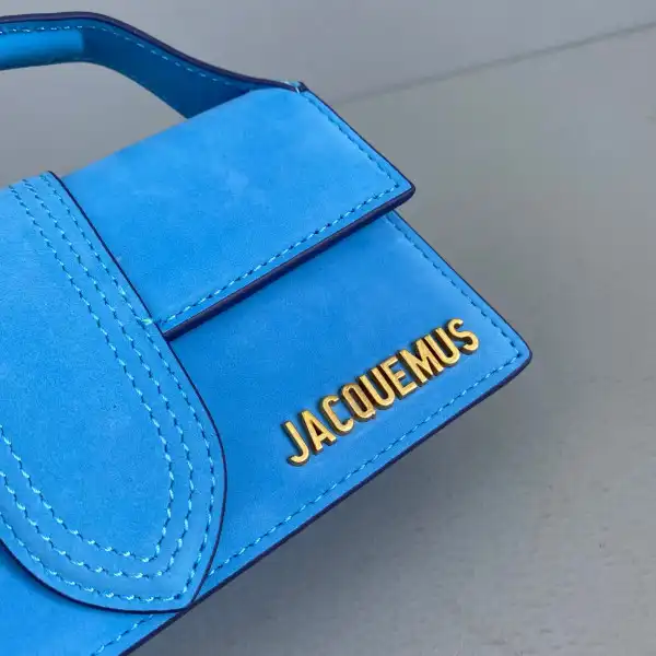 JACQUEMUS Le Bambino