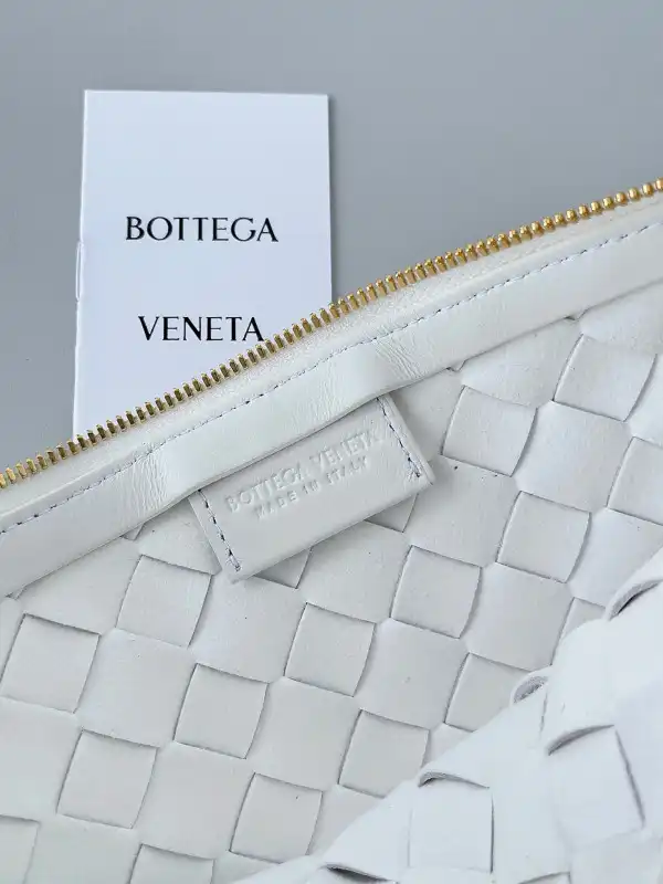 First bag ru BOTTEGA VENETA Turn