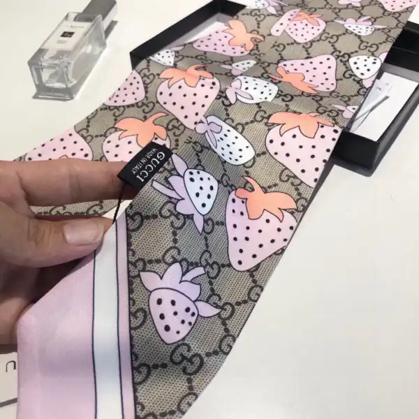 GUCCI BANDEAU