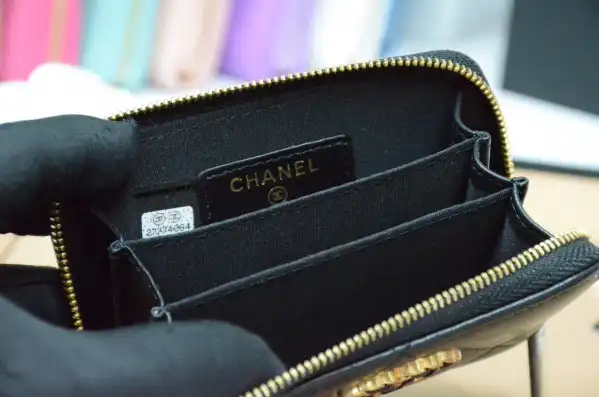 CHANEL 19 ZIPPED COIN PURSE