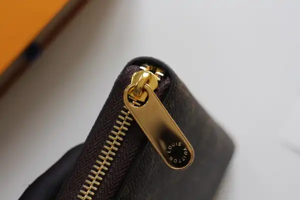 Aaa replica bags LOUIS VUITTON ZIPPY WALLET