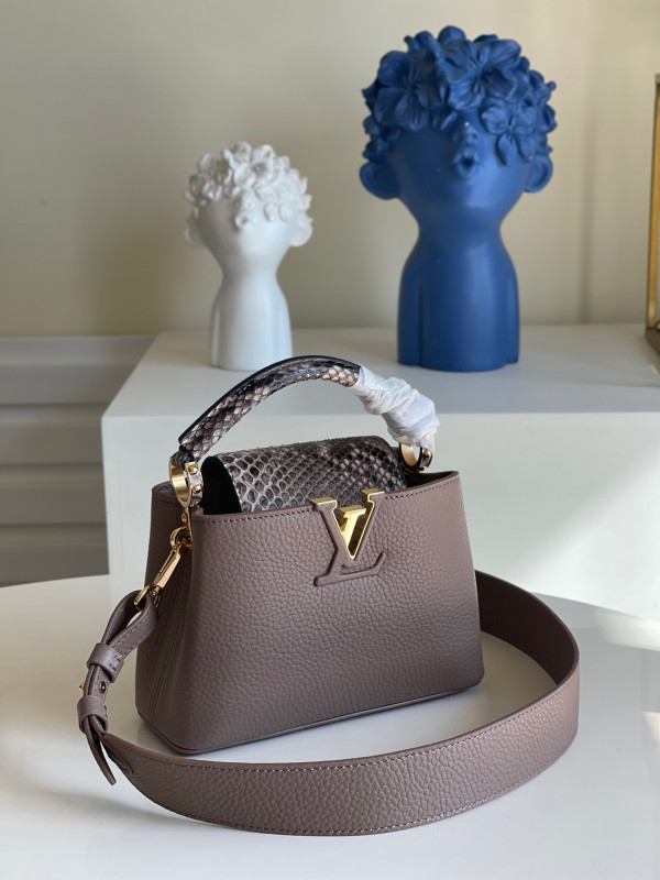 HOT SALE LOUIS VUITTON CAPUCINES MINI