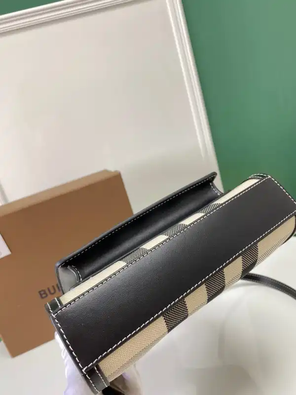 BURBERRY Pocket Bag