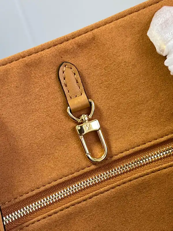 AAA Pruses Bags LOUIS VUITTON ONTHEGO GM